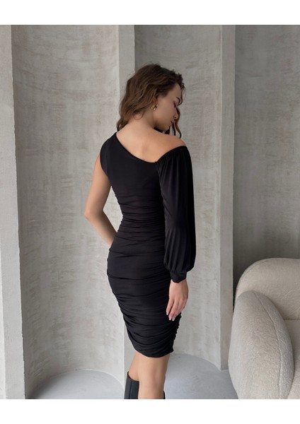 Tek Omuz Drapeli Mini Elbise fırsatları