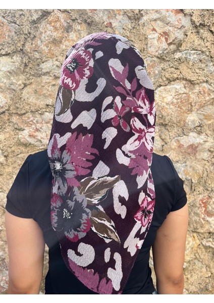 Bordo Zemin Büyük Çiçek Desenli Yazma – Şık ve Rahat Pamuklu Eşarp
