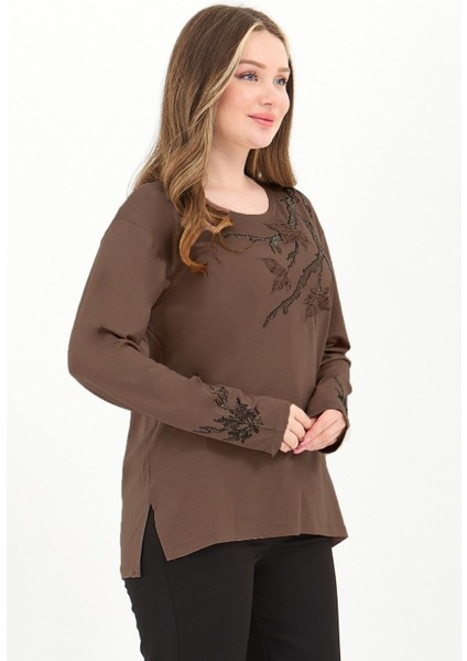 Kadın Orta Yaş ve Üzeri Viskon Renkli Yaprak Desenli Taşlı Işlemeli Likralı Kahverengi Anne Penye Bluz fiyatları