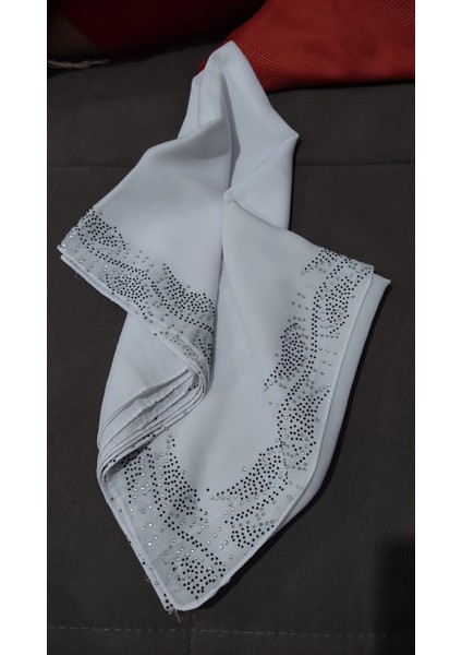 Beyaz Taş Işlemeli Mevlit, Namaz Örtüsü