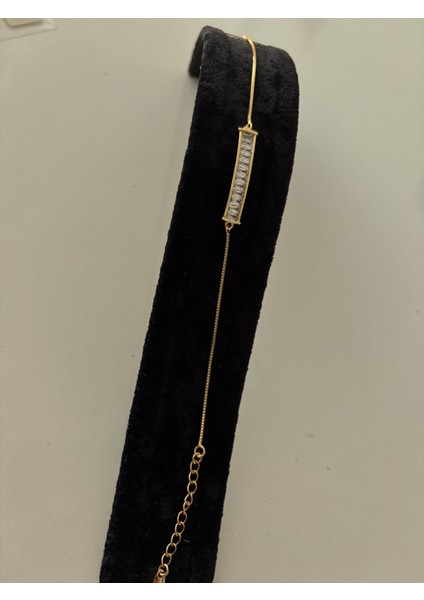 Altın Renk Ince Zincir Dikdörtgen Taşlı Bileklik – Minimal Zarafet - çelik bileklik modelleri