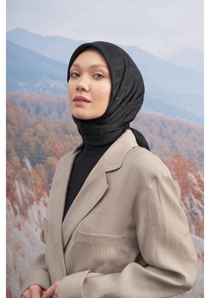 Italyan Jakar Zigzag Desen Eşarp - Siyah