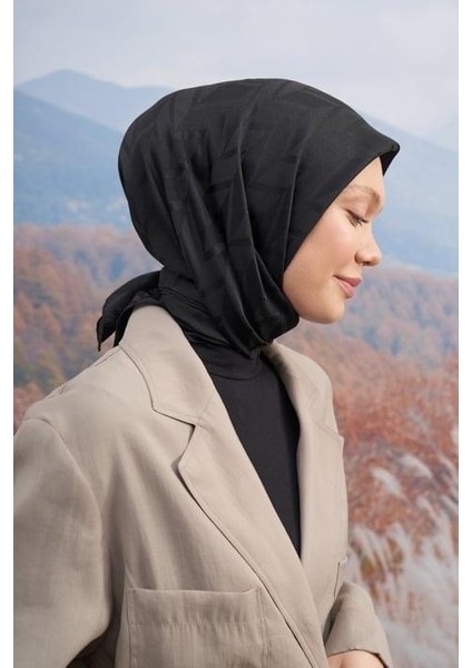 Italyan Jakar Zigzag Desen Eşarp - Siyah fiyatları