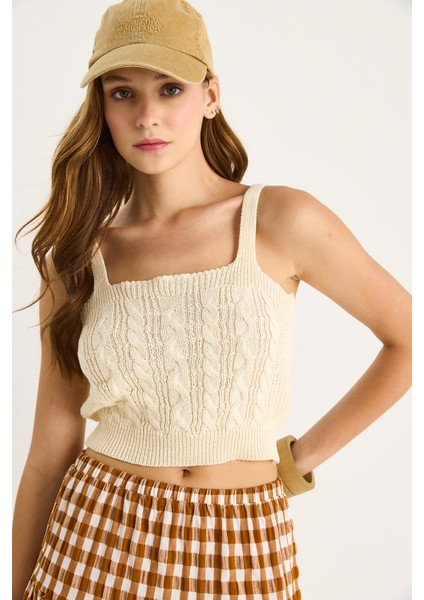 Kadın Kare Yaka Saç Örgülü Askılı Crop Bluz indirimleri