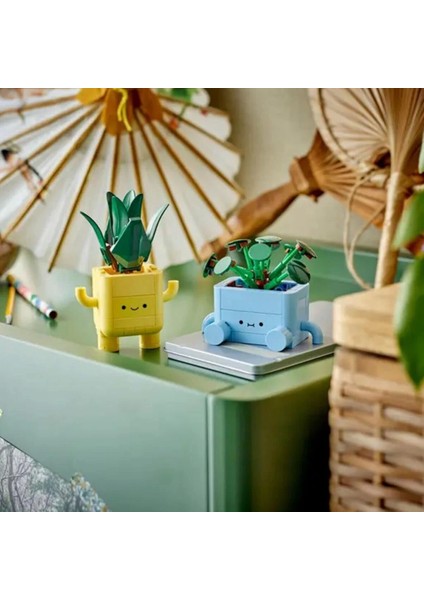 Bfs 10349 LEGO Botanicals Mutlu Bitkiler 217 Parça +9 Yaş fırsatları