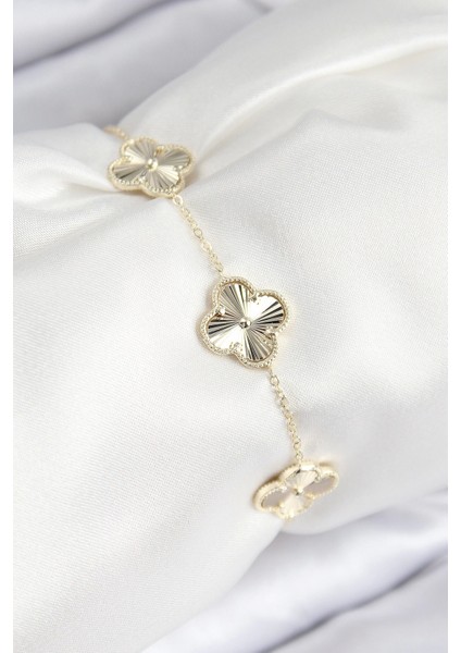 Bfs Vıp Pirinç Yonca Model Gold Renk Kadın Bileklik