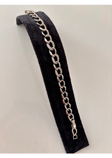 Gümüş Renk Paslanmaz Çelik Taş Detaylı Kalın Zincir Bileklik – Dayanıklı ve Şık modelleri