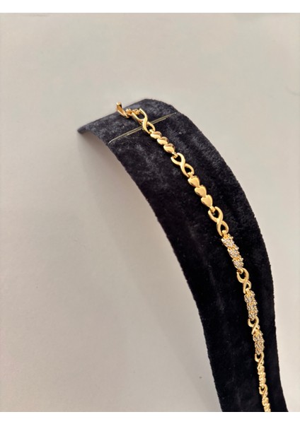 Altın Renk Paslanmaz Çelik Taşlı Kalp Desenli Bileklik – Zarif ve Dayanıklı fiyatları