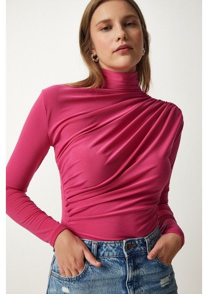 Kadın Büzgü Detaylı Dik Yaka Sandy Bluz