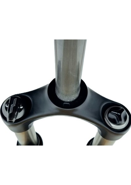 Parlak Siyah Sr Suntour Xcr- Rl 27.5 Air 100MM Havalı Amortisör Qr Gidondan Kilitli modelleri