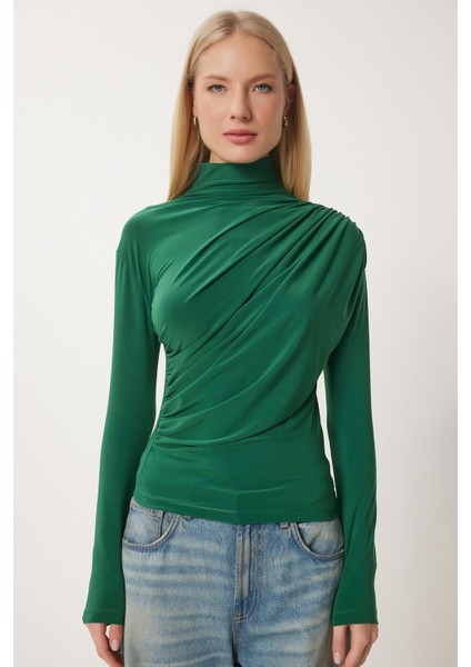 Kadın Büzgü Detaylı Dik Yaka Sandy Bluz
