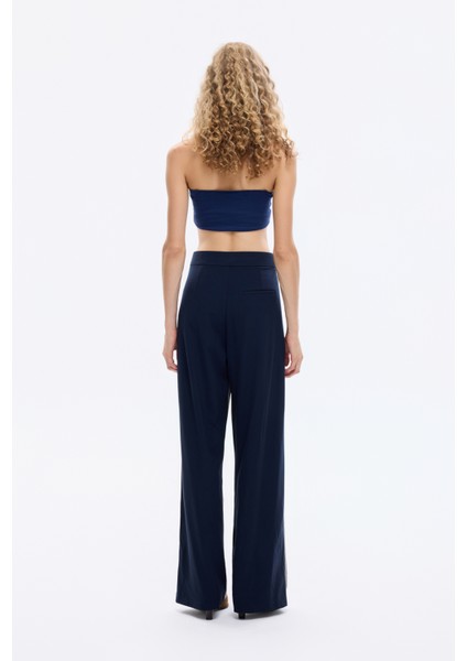 Ekose Garnili Bol Paça Pantolon Lacivert indirimleri