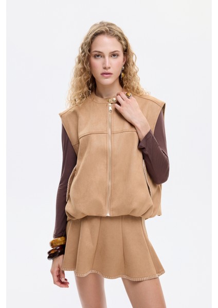 Zikzak Dikiş Detaylı Beli Lastikli Süet Görünümlü Yelek Bej