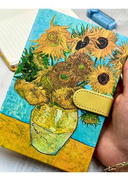 Van Gogh 15 Ayçiçekli Vazo Desenli Çizgili Sert Kapak Mıknatıslı Defter fırsatları