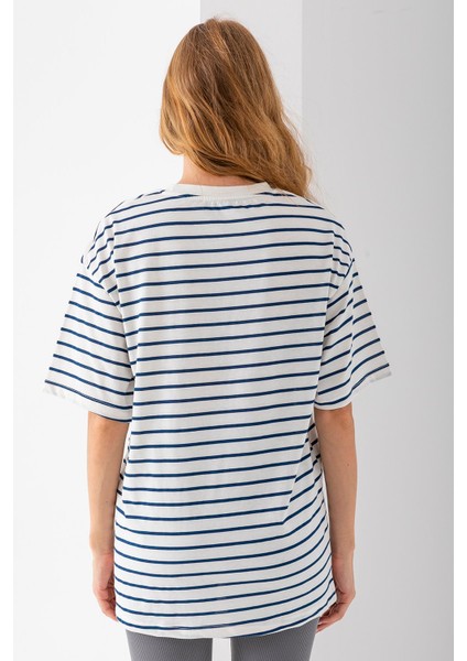 Kadın Bisiklet Yaka Oversize Basic Çizgili T-Shirt Lacivert - 25700