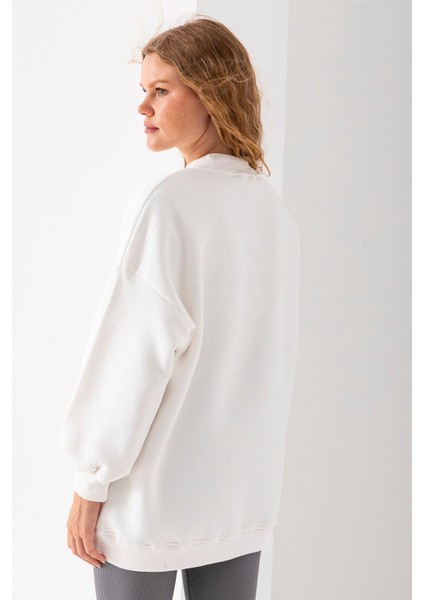 Kadın Bisiklet Yaka Fiyonk Kalp Nakışlı Oversize 3ip Sweatshirt Beyaz - 2629