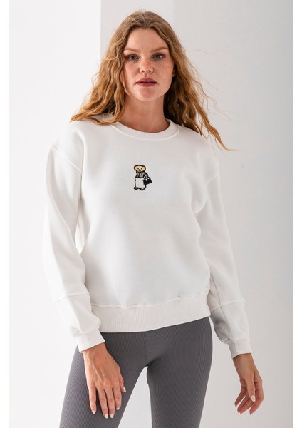 Kadın Bisiklet Yaka Çantalı Ayıcık Nakışlı 3ip Sweatshirt Beyaz - 2626