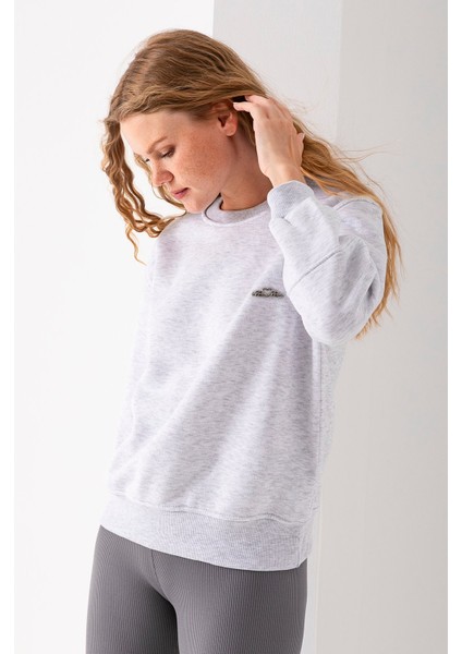 Kadın Bisiklet Yaka Miu Miu Aksesuarlı 3ip Sweatshirt Gri - 2627 modelleri