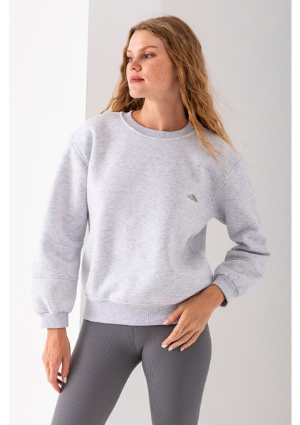 Kadın Bisiklet Yaka Miu Miu Aksesuarlı 3ip Sweatshirt Gri - 2627 fırsatları