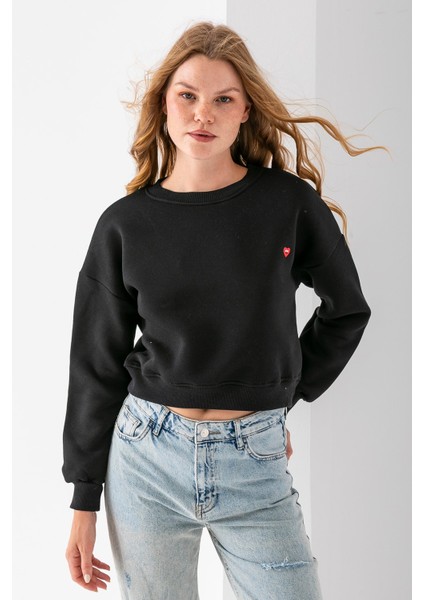 Kadın Bisiklet Yaka Kalp Nakışlı 3ip Crop Sweatshirt Siyah - 2669 modelleri