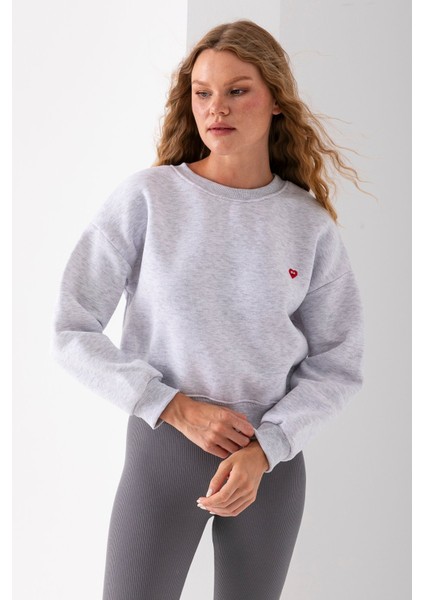 Kadın Bisiklet Yaka Kalp Nakışlı 3ip Crop Sweatshirt Gri - 2669 fiyatları