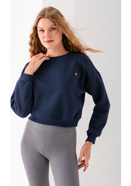 Kadın Bisiklet Yaka Kalp Nakışlı 3ip Crop Sweatshirt Lacivert - 2669