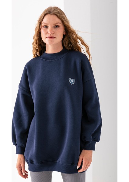 Kadın Bisiklet Yaka Fiyonk Kalp Nakışlı Oversize 3ip Sweatshirt Lacivert - 2629