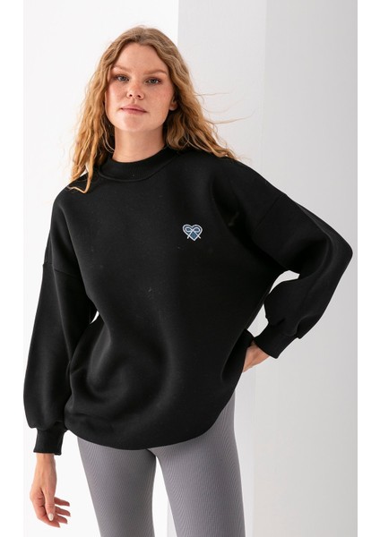Kadın Bisiklet Yaka Fiyonk Kalp Nakışlı Oversize 3ip Sweatshirt Siyah - 2629