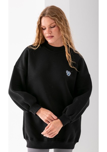 Kadın Bisiklet Yaka Fiyonk Kalp Nakışlı Oversize 3ip Sweatshirt Siyah - 2629 modelleri