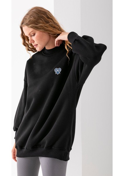 Kadın Bisiklet Yaka Fiyonk Kalp Nakışlı Oversize 3ip Sweatshirt Siyah - 2629 fırsatları