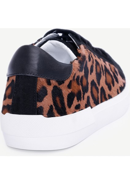 Garni Detaylı Spor Ayakkabı modelleri