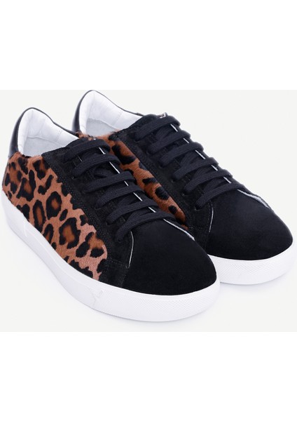 Garni Detaylı Spor Ayakkabı fırsatları