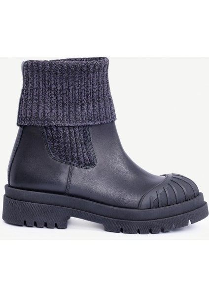 Bileği Triko Detaylı Deri Bot