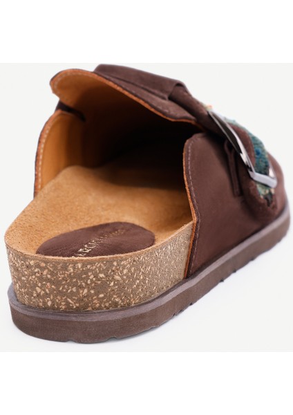 Şerit Detaylı Deri Terlik modelleri