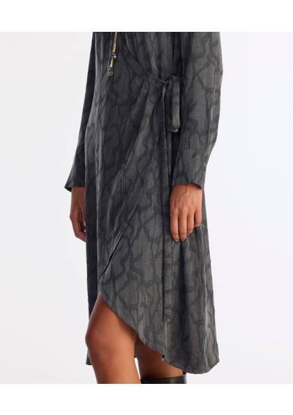 Dar Gömlek Yaka Uzun Kol Elbise fırsatları