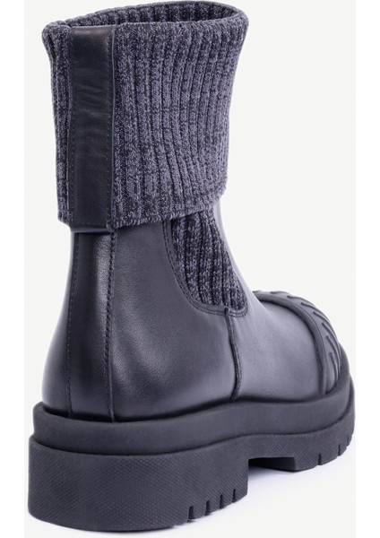 Bileği Triko Detaylı Deri Bot modelleri