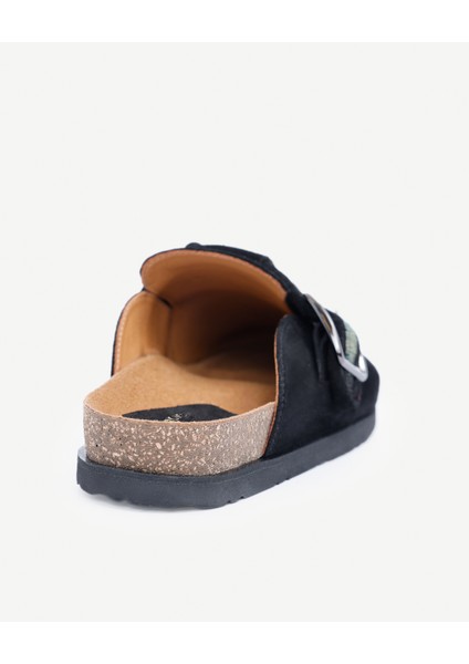 Şerit Detaylı Deri Terlik modelleri