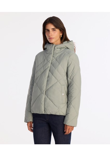 Regular Kapüşonlu Yaka Uzun Kol Mont modelleri