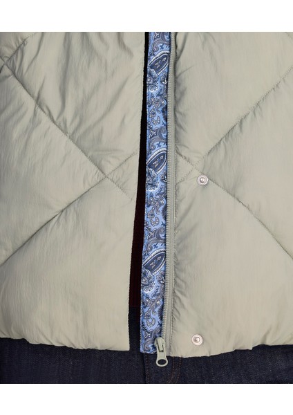 Regular Kapüşonlu Yaka Uzun Kol Mont indirimleri