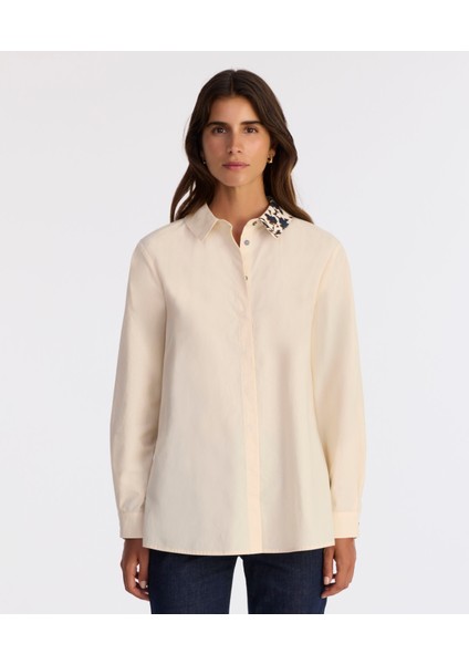 Geniş Gömlek Yaka Uzun Kol Gömlek