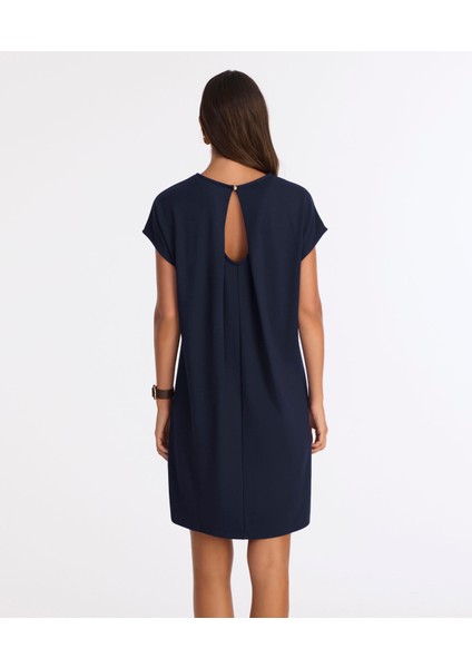 Arka Detaylı Kısa Kollu Kısa Elbise indirimleri