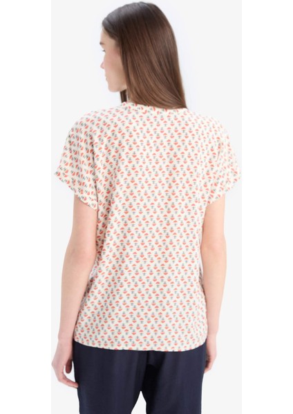 Regular Fit Apaş Yaka Desenli Kısa Kollu Gömlek