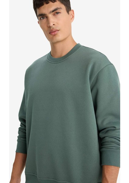 Relax Fit Bisiklet Yaka Kalın İçi Yumuşak Tüylü Basic Düz Sweatshirt T5139AZ25AU fırsatları