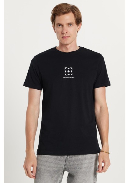 Erkek Slim Fit Dar Kesim %100 Pamuk Yumuşak Dokulu Baskılı Siyah Bisiklet Yaka Tişört fırsatları