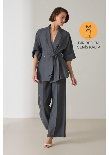 Petrol Düğme Ve Belden Bağlama Detaylı Geniş Kalıp Yarım Kollu Ceket