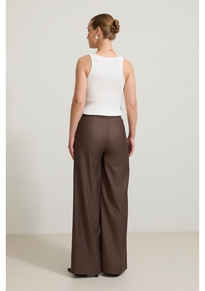 Kahve Bel Detaylı Dar Kalıp Pantolon indirimleri