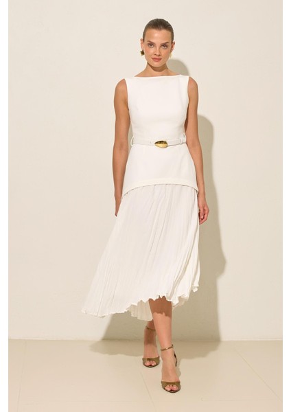 Ekru Kolsuz Belden Kemerli Dar Kalıp Kayık Yaka Elbise