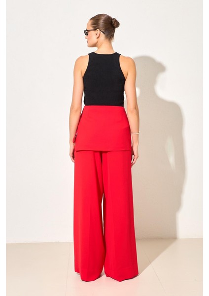 Kırmızı Bel Detaylı Rahat Kesim Pantolon fırsatları