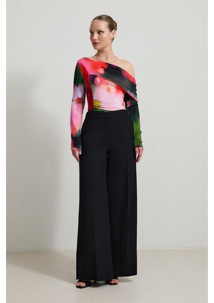 Siyah Rahat Kesim Geniş Paça Pantolon