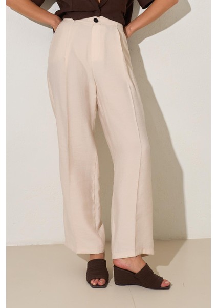 Krem Cep Detaylı Rahat Kesim Pantolon fiyatları